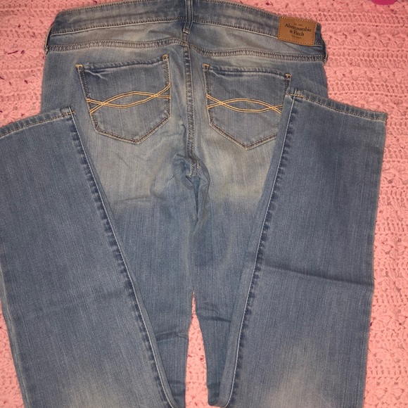 Jeans - Picture 2 of 3